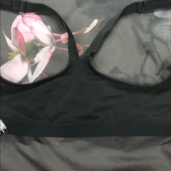 Knockout by Victoria’s Secret Sports Bra - Picture 8 of 11